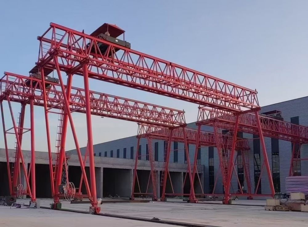 河南龍門吊、提梁機、路橋門機租賃工程服務